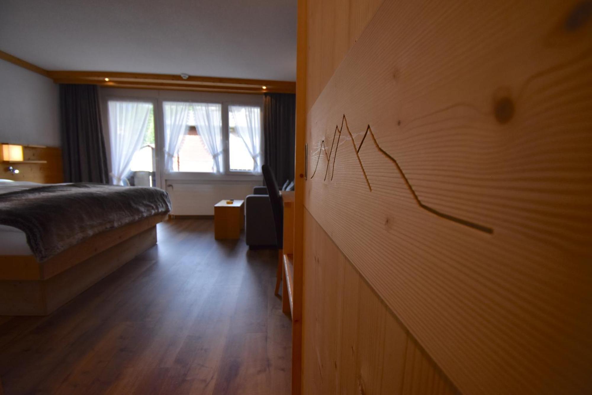 Hotel Matterhornblick เซอร์แมท ภายนอก รูปภาพ