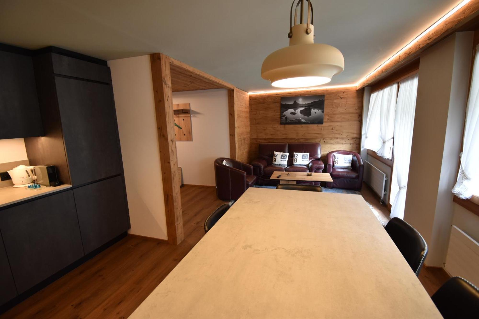 Hotel Matterhornblick เซอร์แมท ภายนอก รูปภาพ