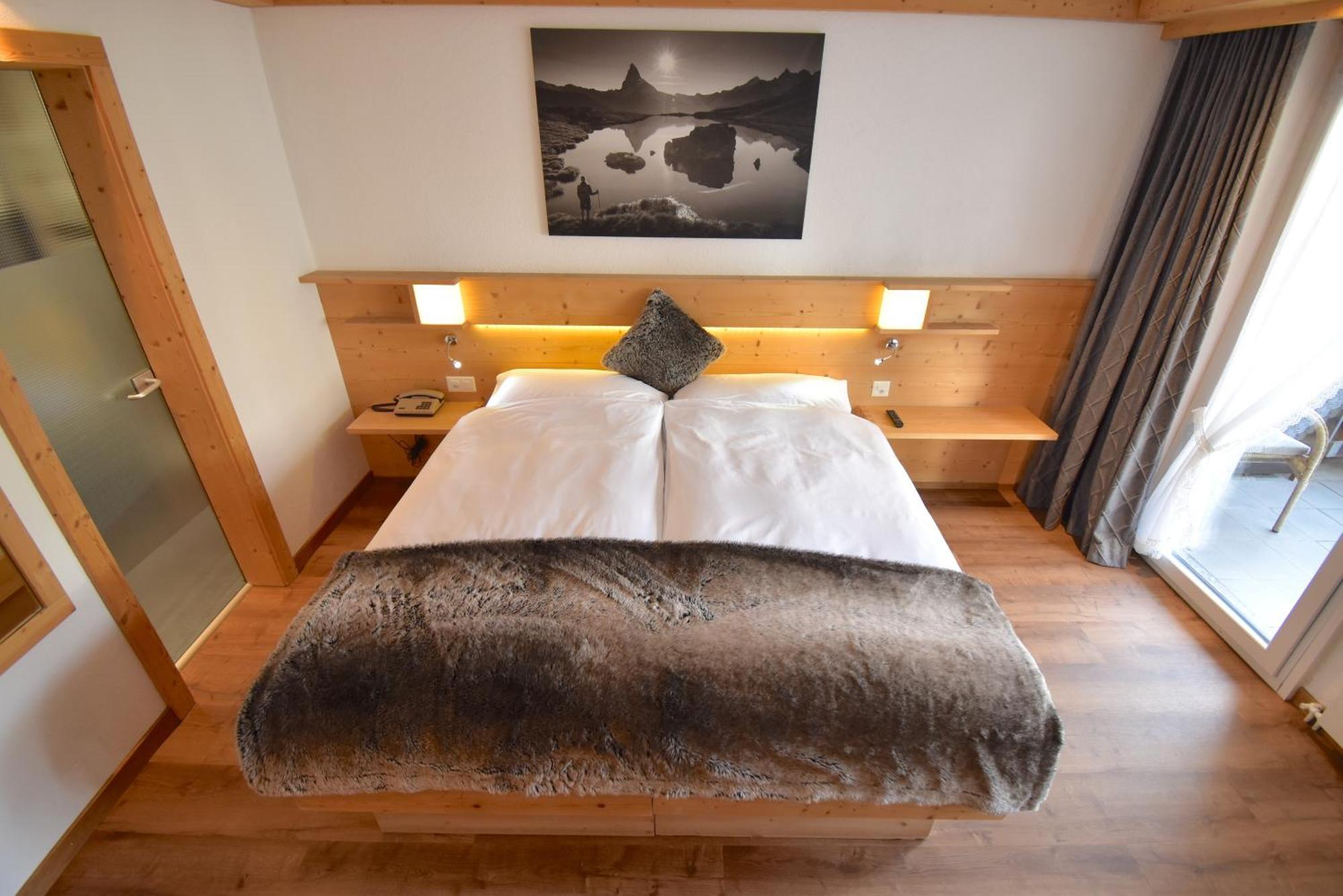 Hotel Matterhornblick เซอร์แมท ภายนอก รูปภาพ